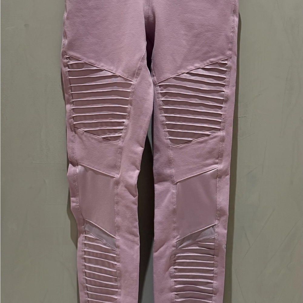 • ALO • Yoga • Leggings Moto Style Compression Workout Leggings Taupe Mauve